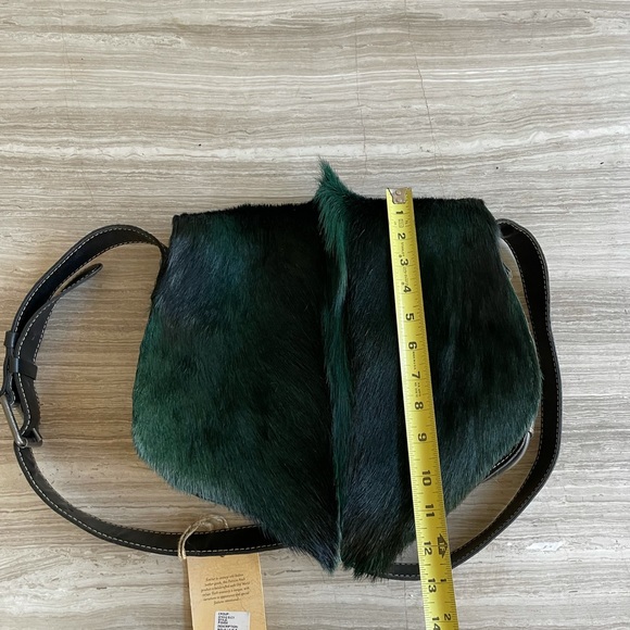 Absolutely GORGEOUS Patricia Nash purse. Dark turquoise fur with black leather. - Picture 9 of 9